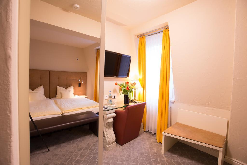 Hotel Heidelberger Hof Room photo